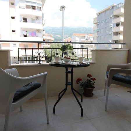 Le Marc Guest House Budva Eksteriør billede