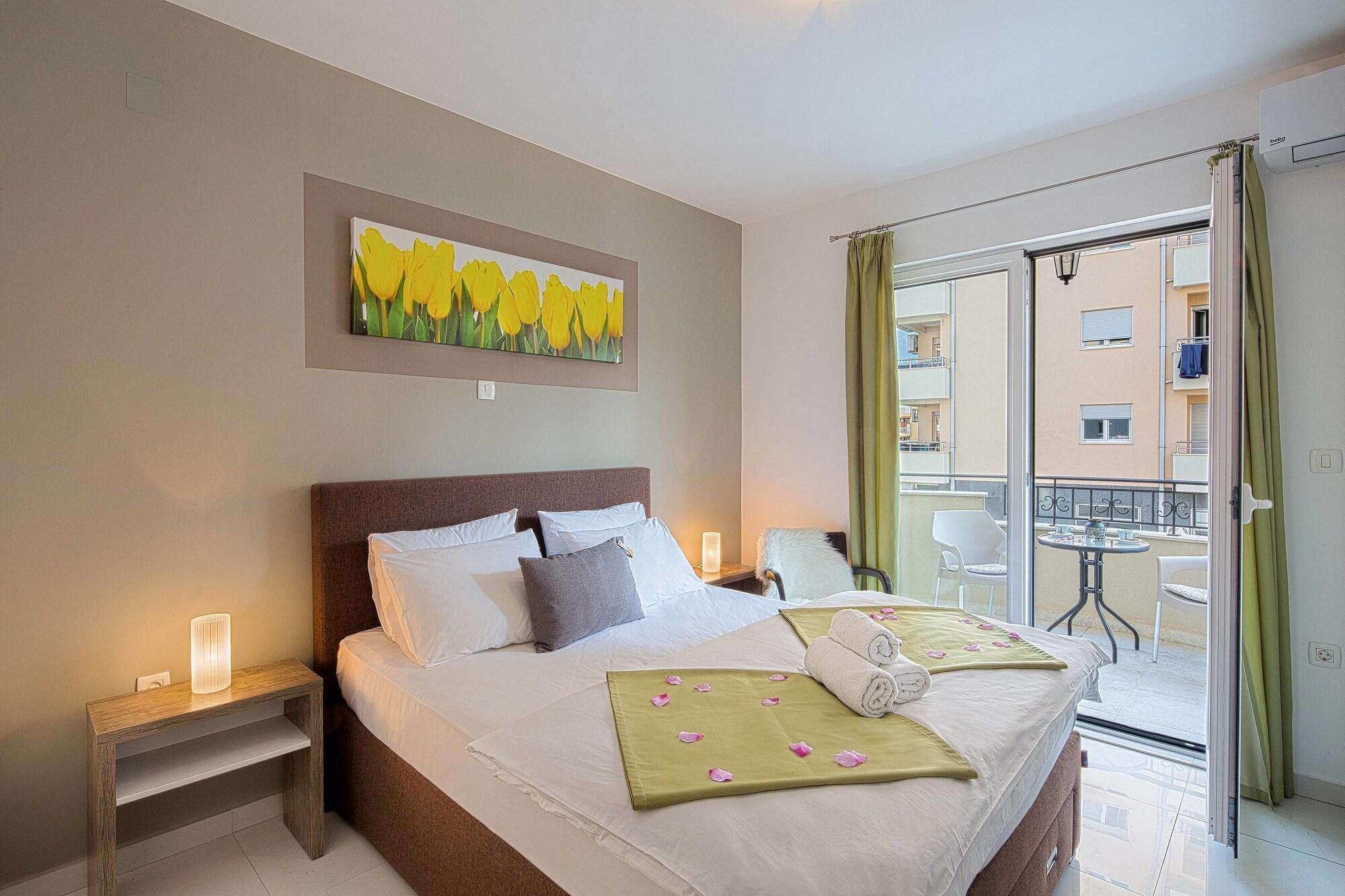 Le Marc Guest House Budva Eksteriør billede