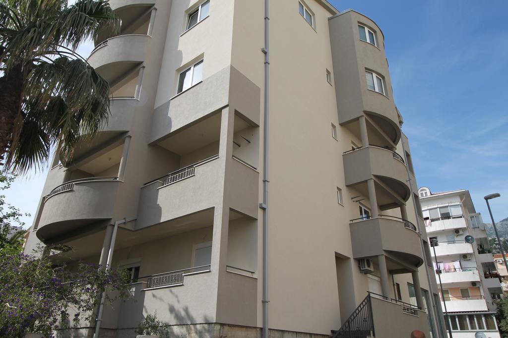 Le Marc Guest House Budva Eksteriør billede