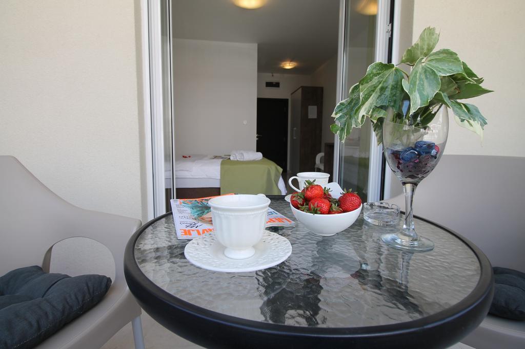 Le Marc Guest House Budva Eksteriør billede