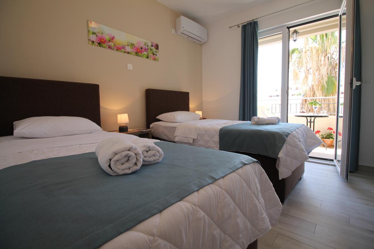 Le Marc Guest House Budva Eksteriør billede