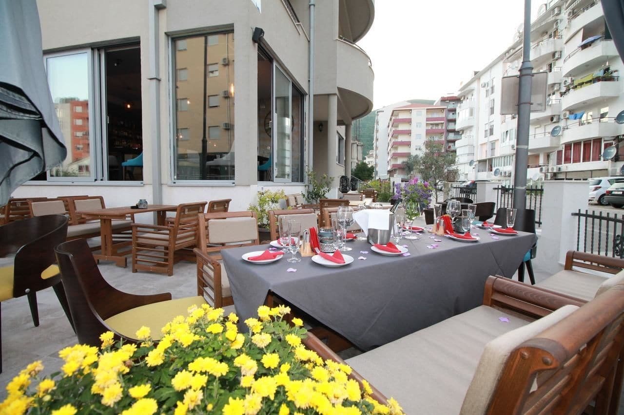 Le Marc Guest House Budva Eksteriør billede