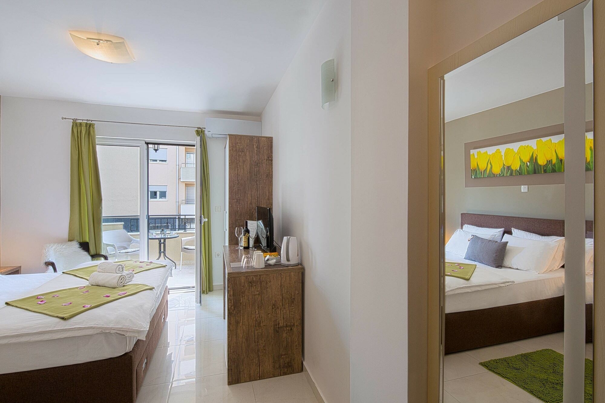 Le Marc Guest House Budva Eksteriør billede