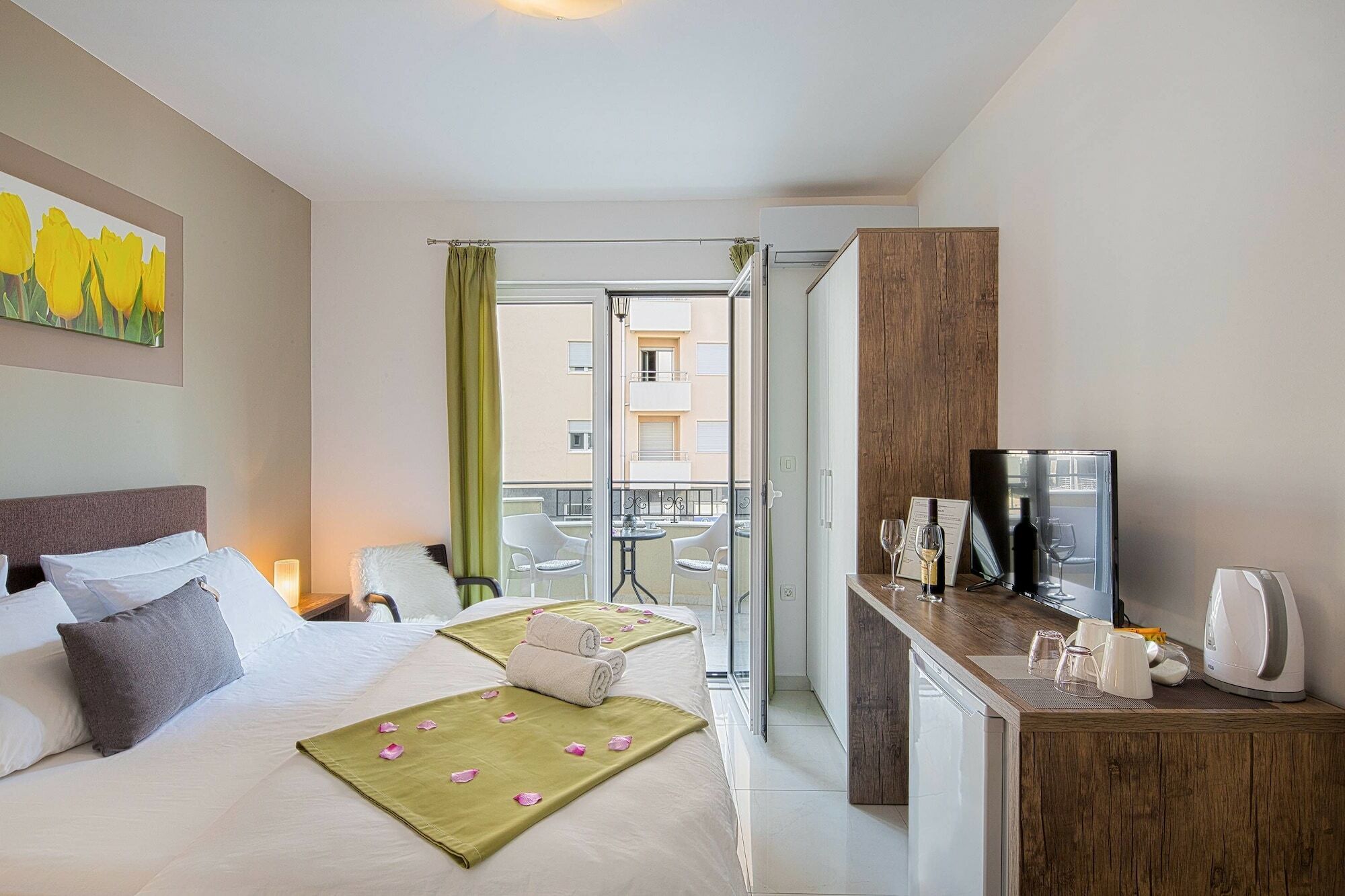 Le Marc Guest House Budva Eksteriør billede